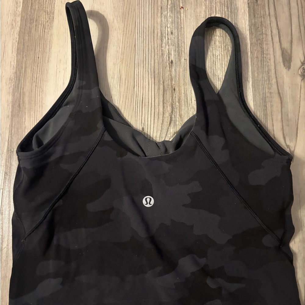 Lululemon size small crop top army